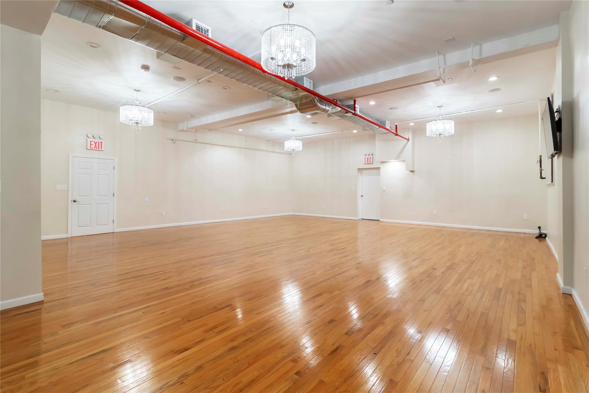 212-26 Jamaica Avenue