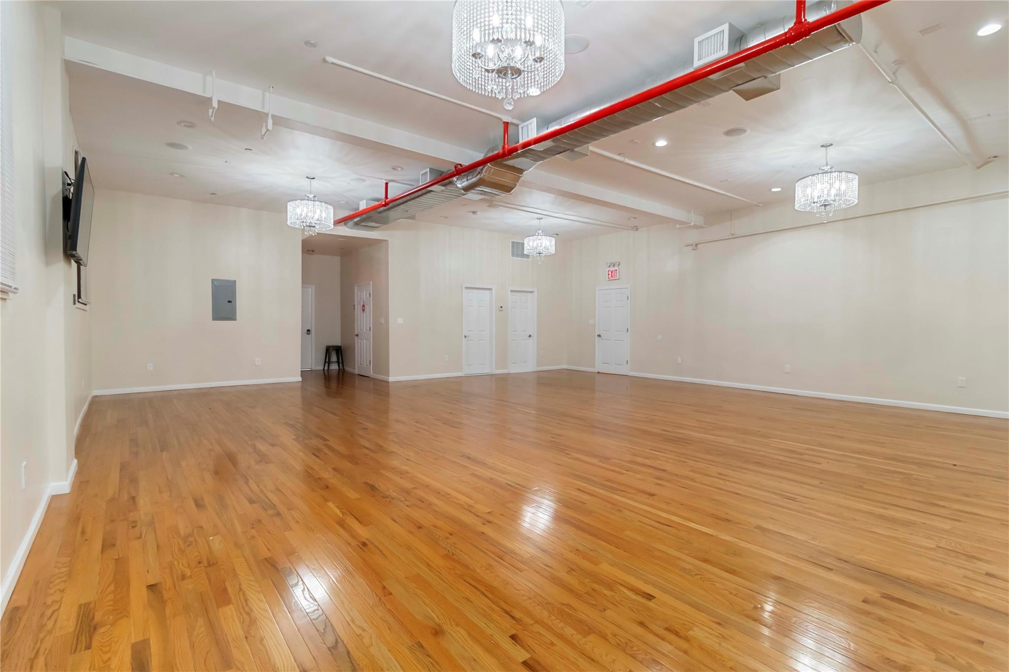 212-26 Jamaica Avenue