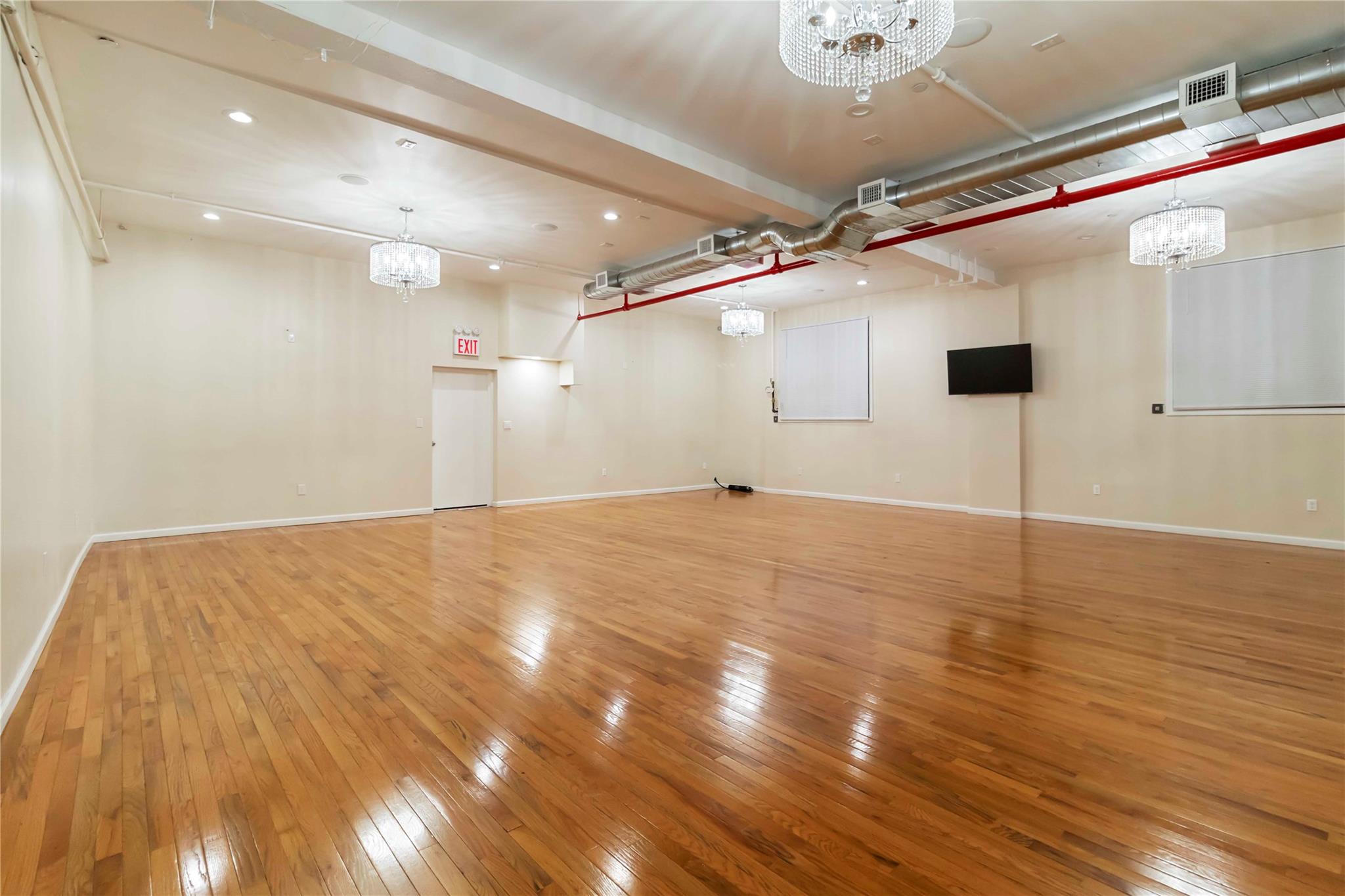 212-26 Jamaica Avenue