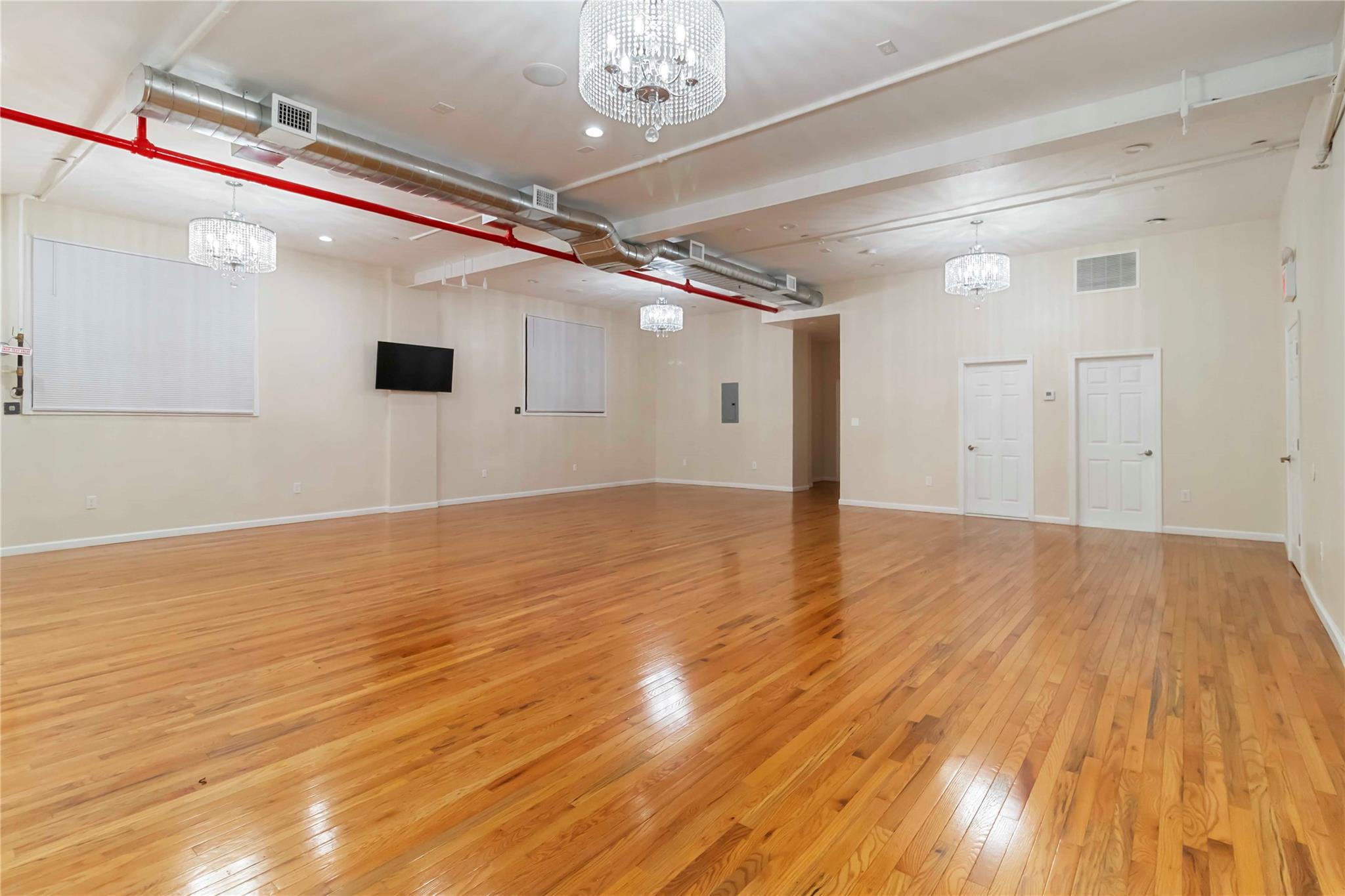 212-26 Jamaica Avenue