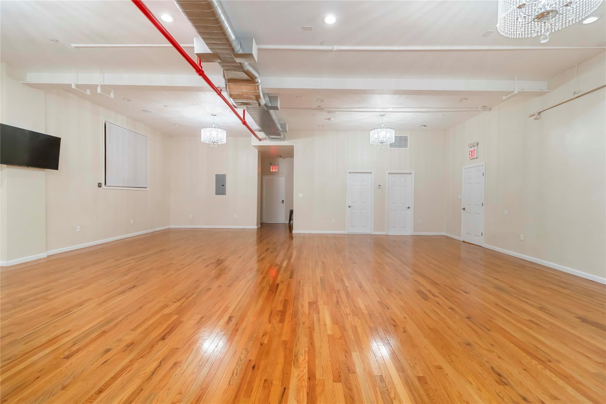 212-26 Jamaica Avenue