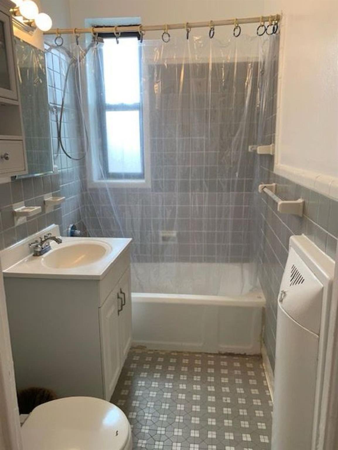 98-76 Queens Boulevard Unit: 6L