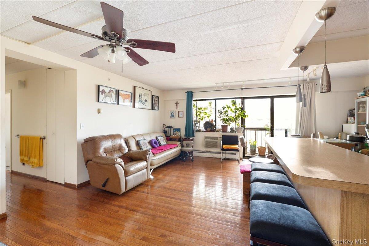 35-20 147th Street Unit: 8-C