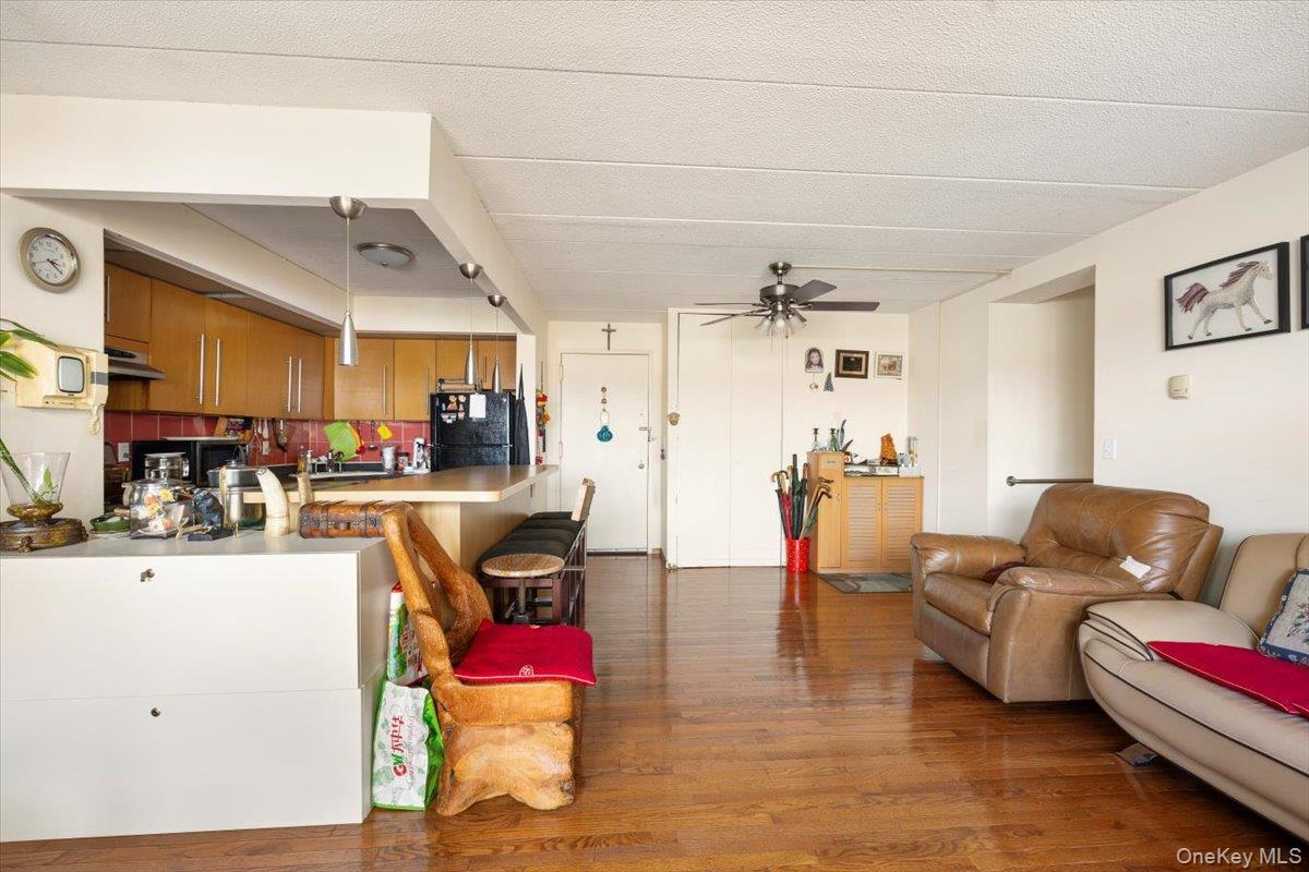 35-20 147th Street Unit: 8-C