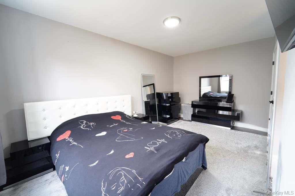 141-35 78th Road Unit: 2-M