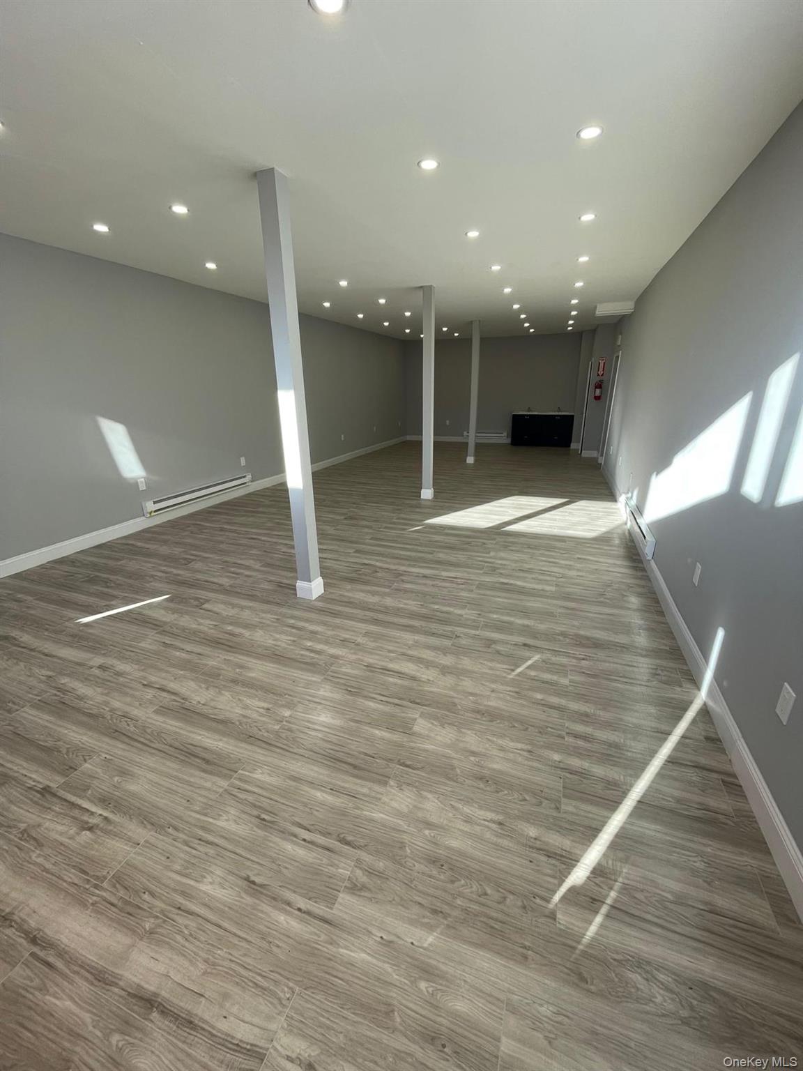 6041 56th Road Unit: RETAIL STORE