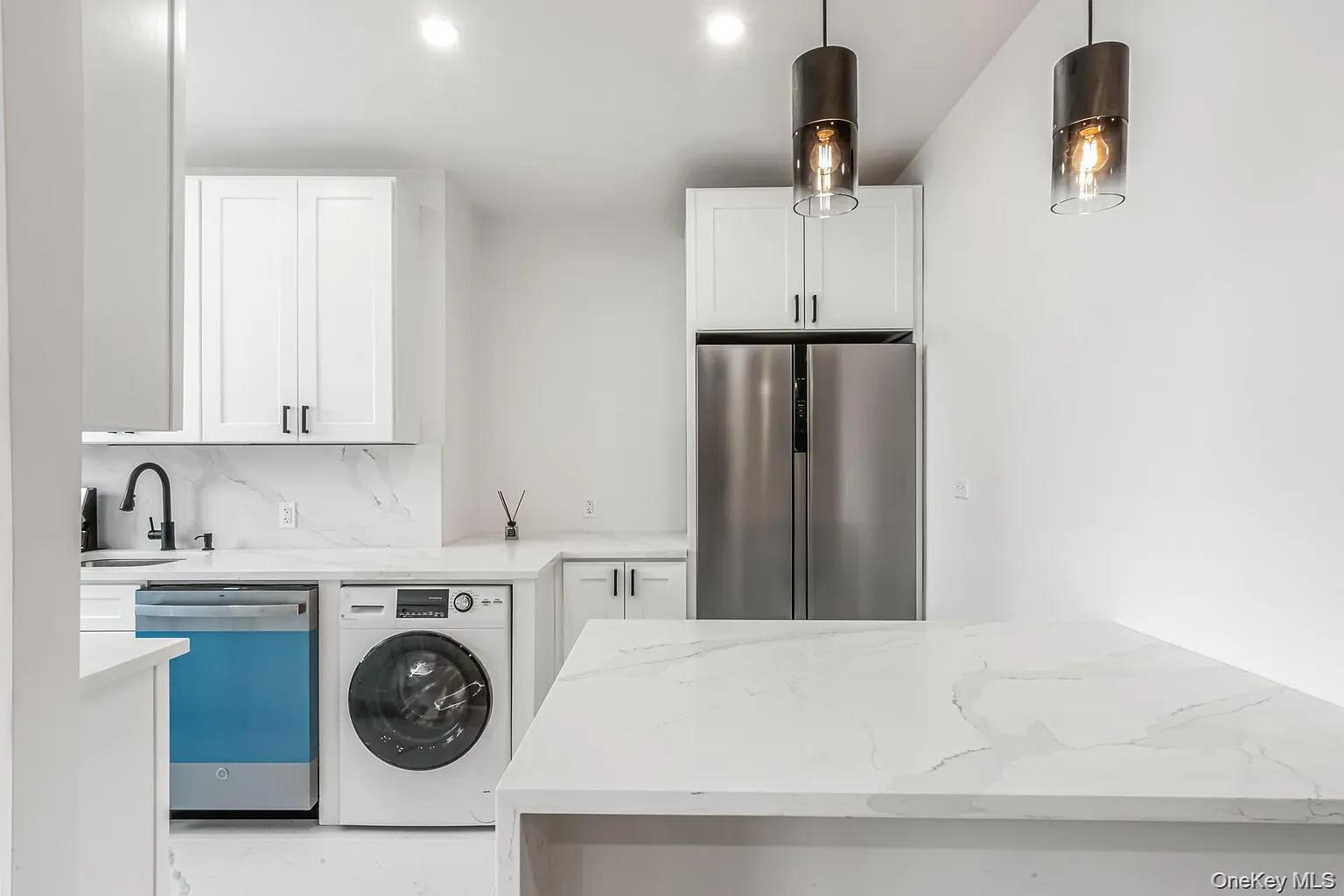 9876 Queens Boulevard Unit: 6L