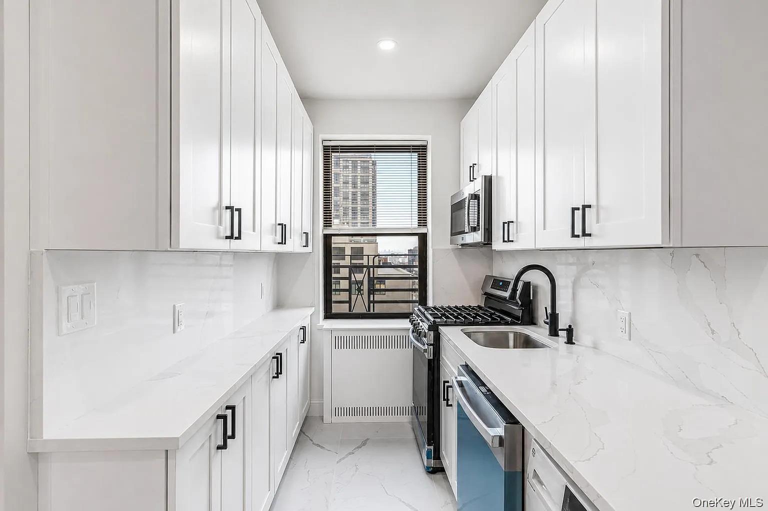 9876 Queens Boulevard Unit: 6L