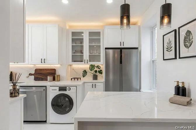 9876 Queens Boulevard Unit: 6L