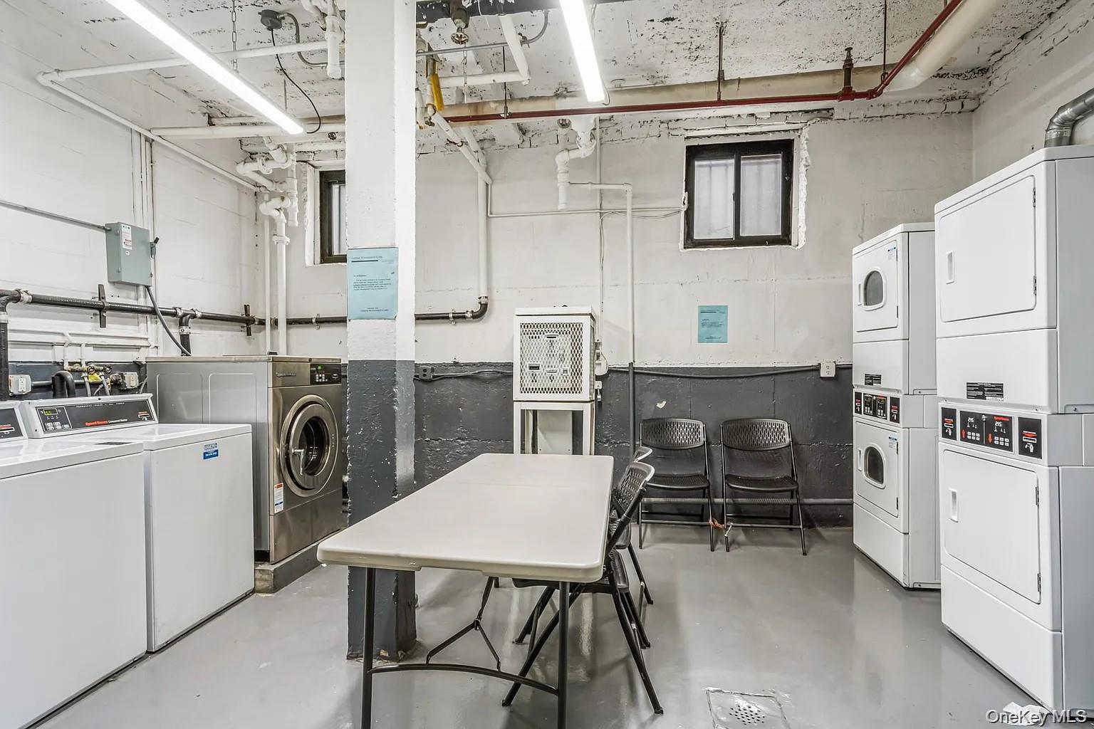 9876 Queens Boulevard Unit: 6L