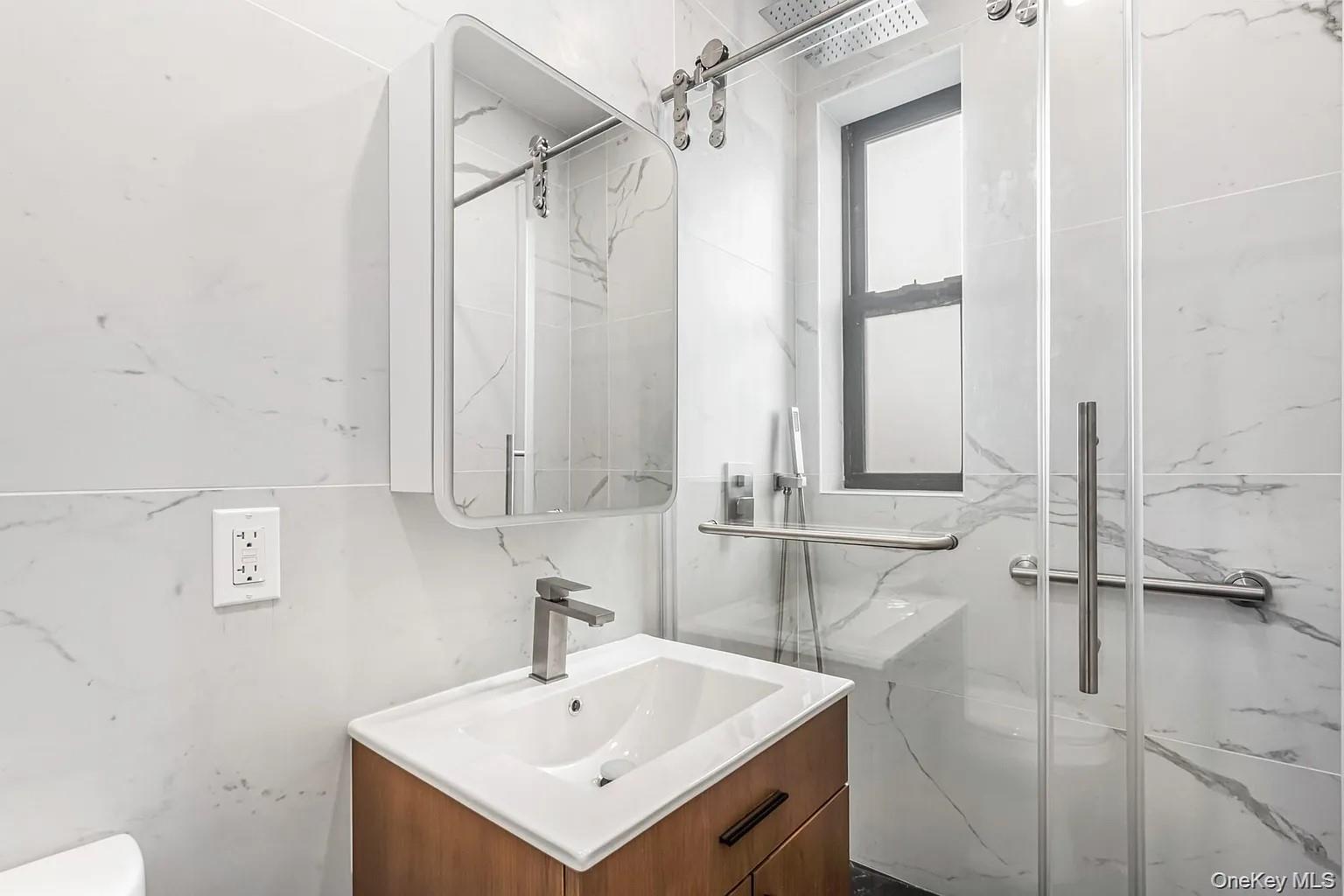 9876 Queens Boulevard Unit: 6L