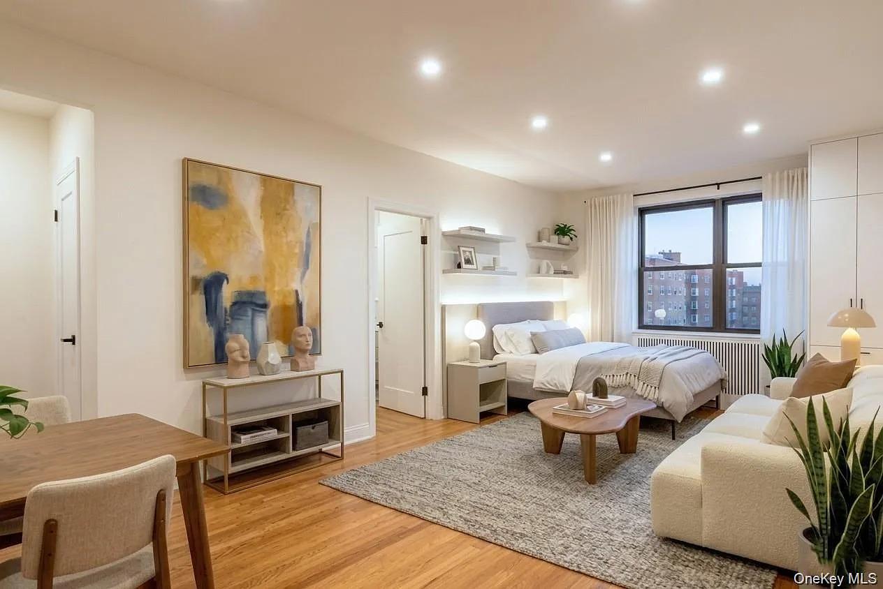 9876 Queens Boulevard Unit: 6L
