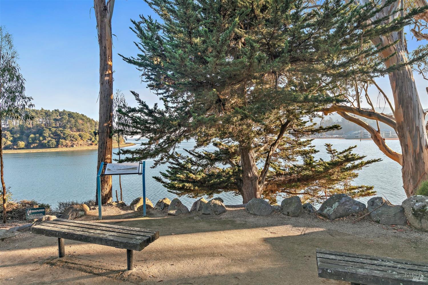 44 De Silva Island Drive