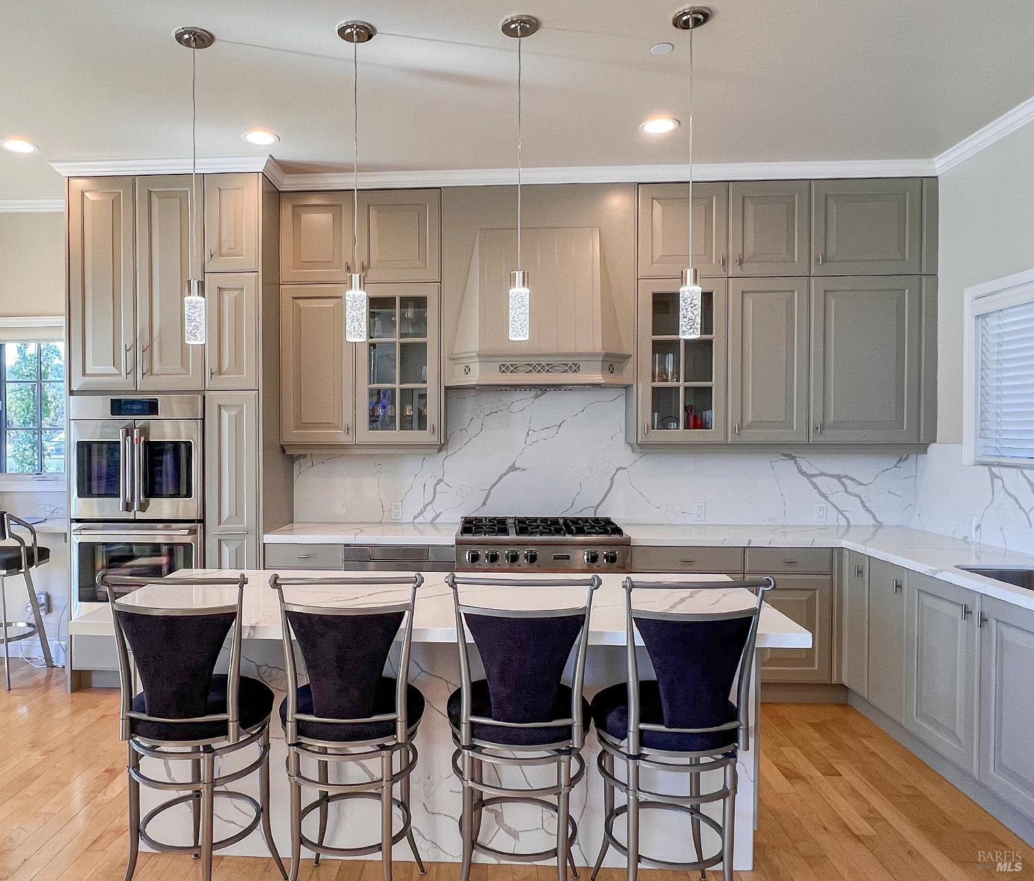 44 De Silva Island Drive