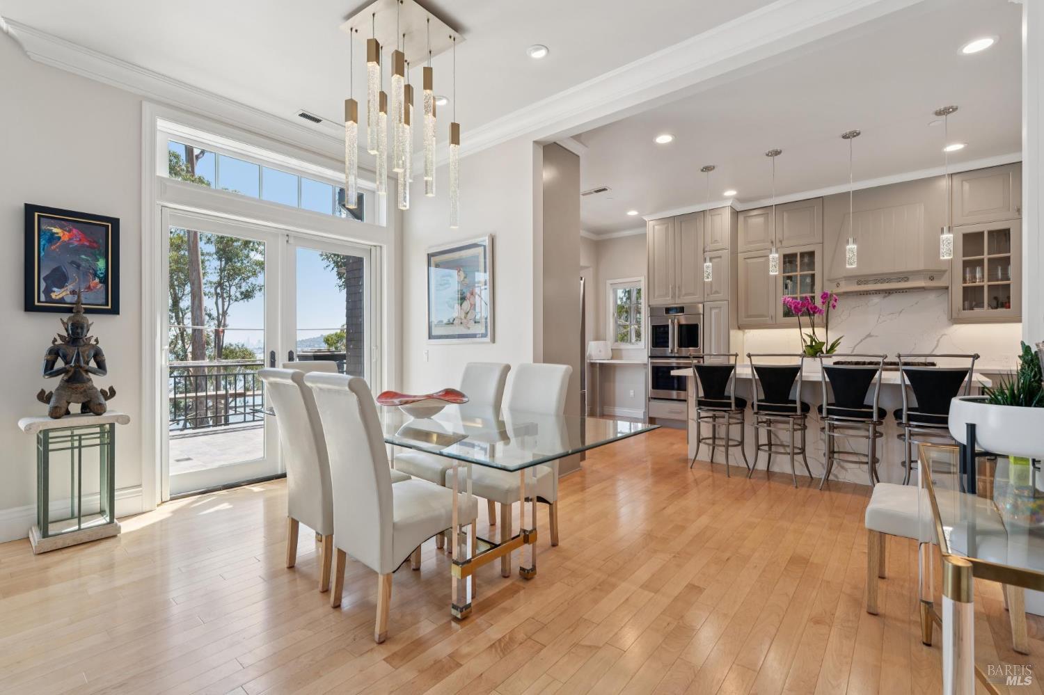 44 De Silva Island Drive