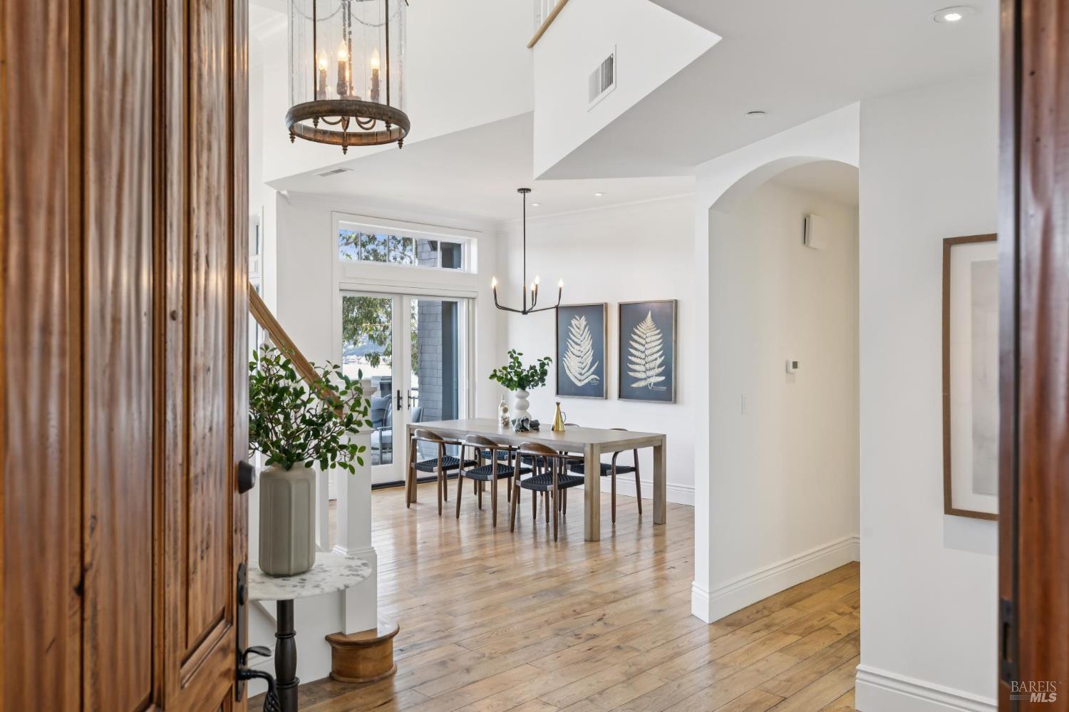 84 De Silva Island Drive