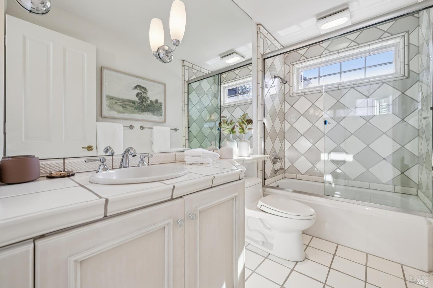 84 De Silva Island Drive
