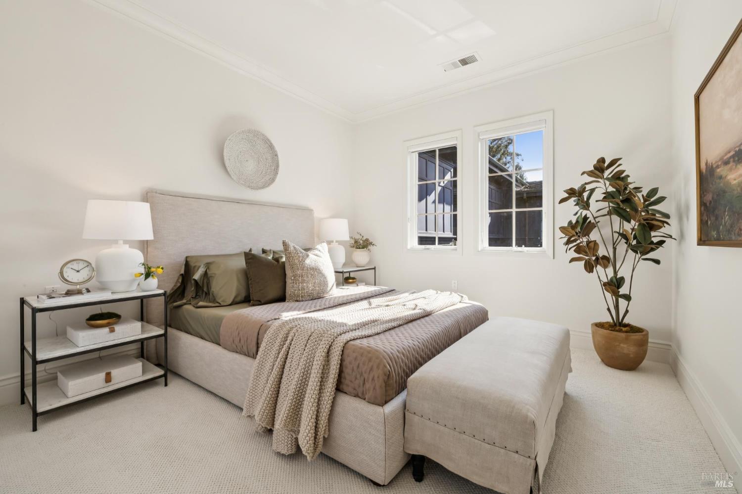 84 De Silva Island Drive