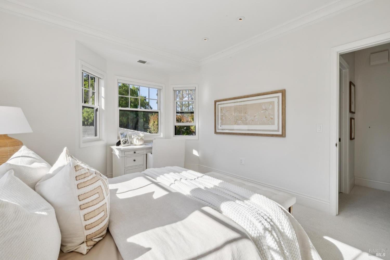 84 De Silva Island Drive