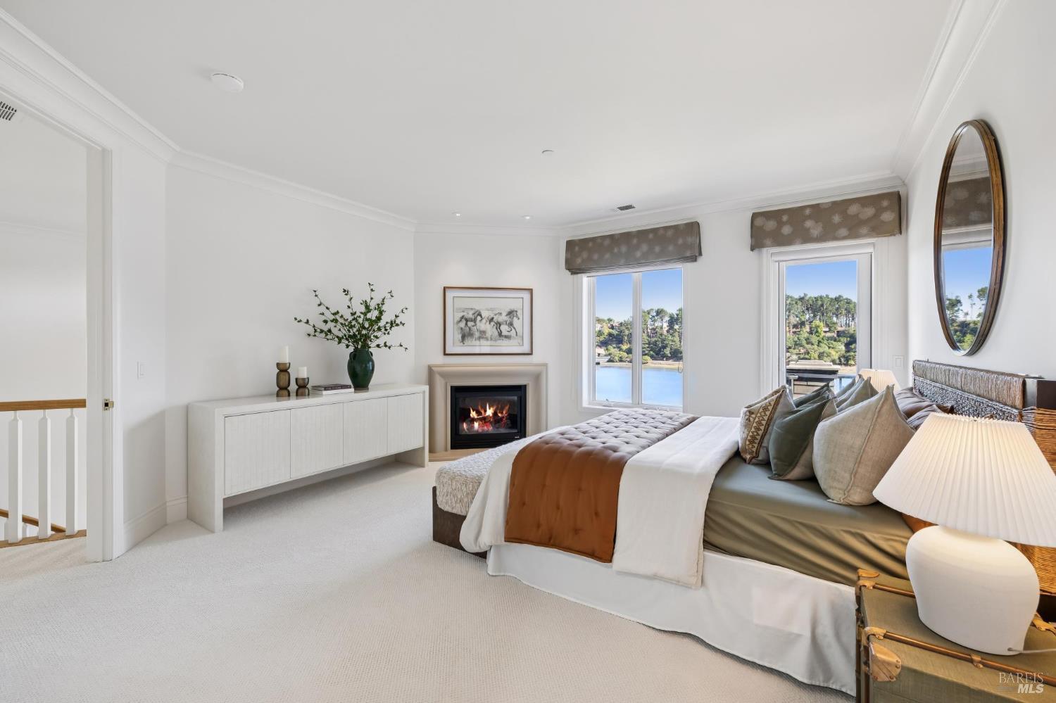 84 De Silva Island Drive