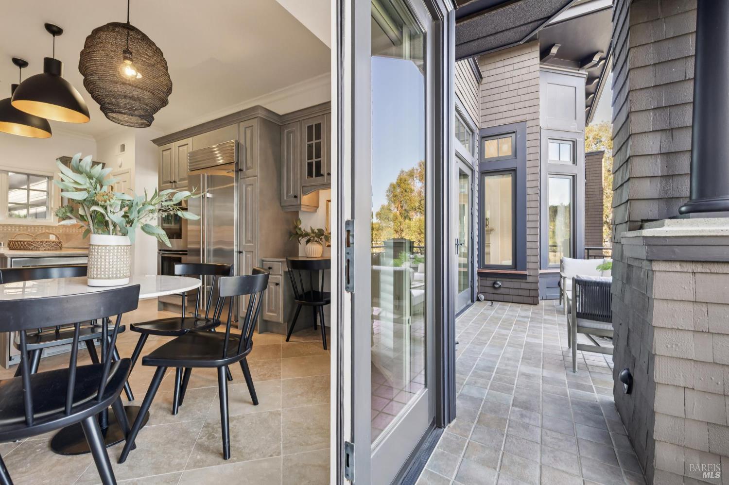 84 De Silva Island Drive