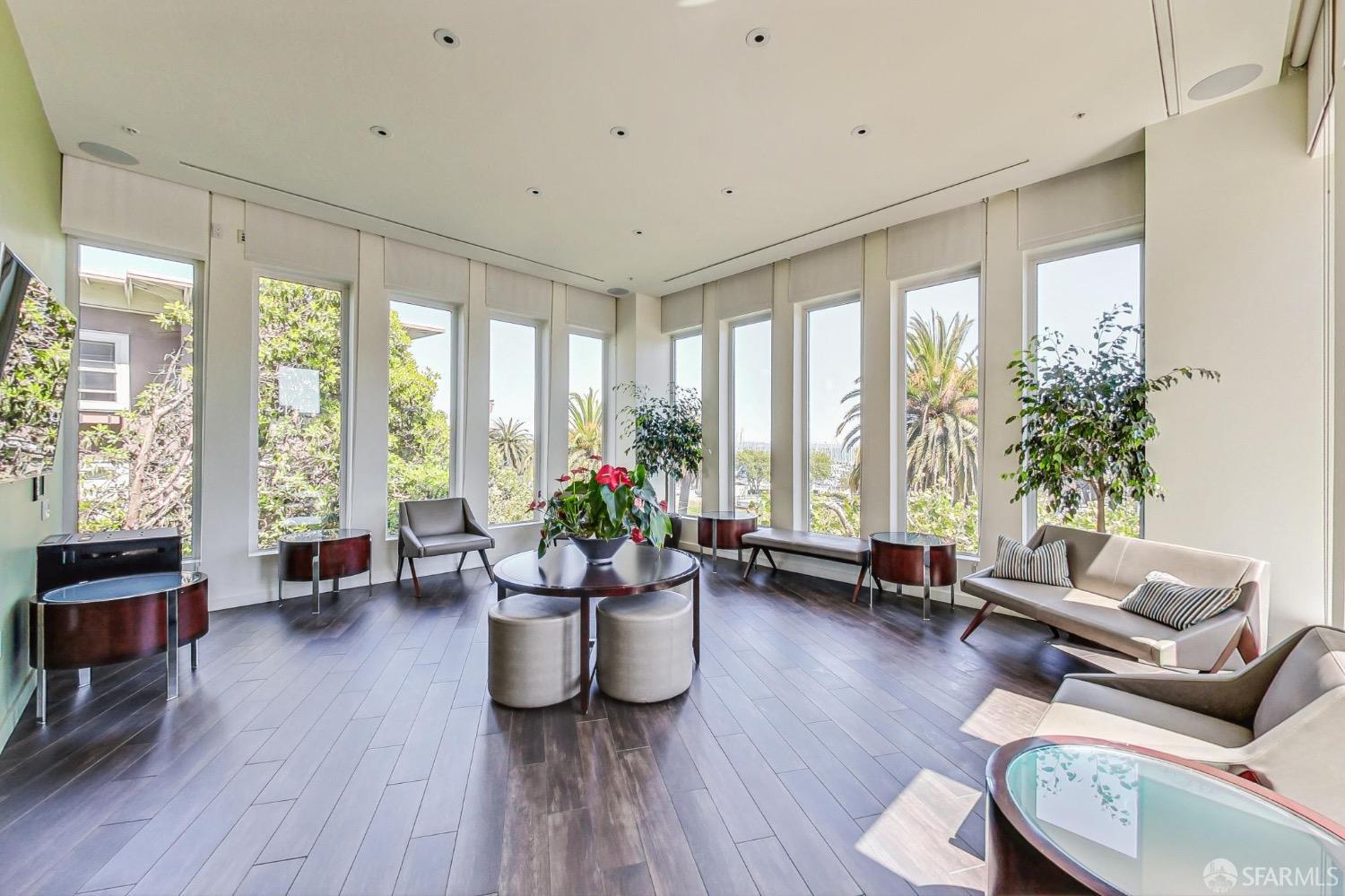 88 King Street # 711