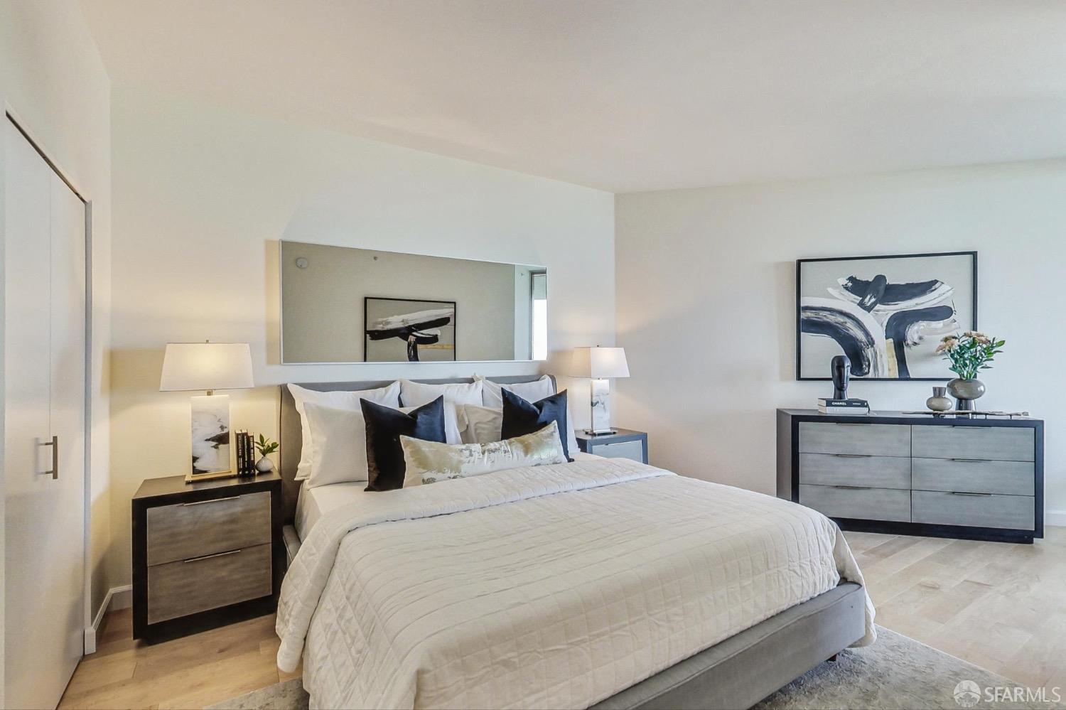 88 King Street # 711