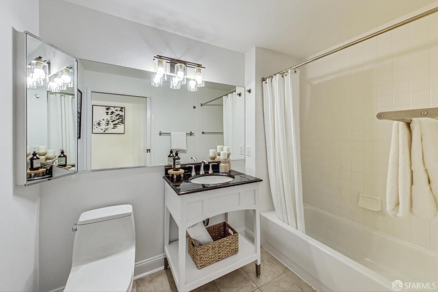 88 King Street # 711