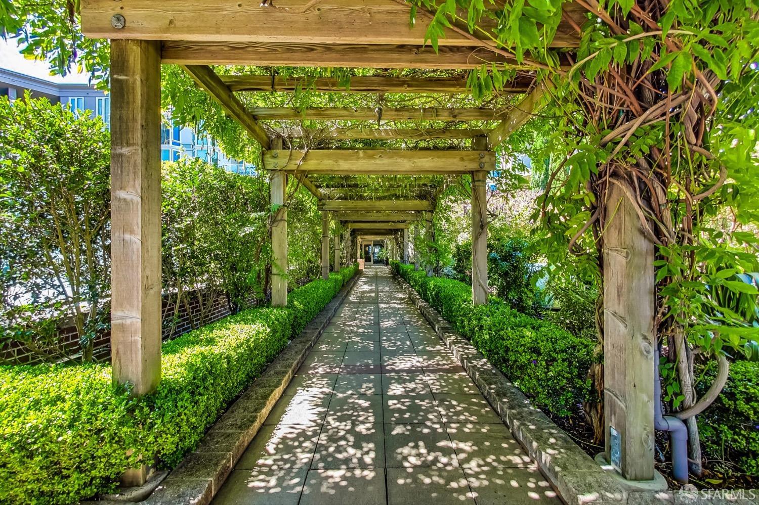 88 King Street # 711