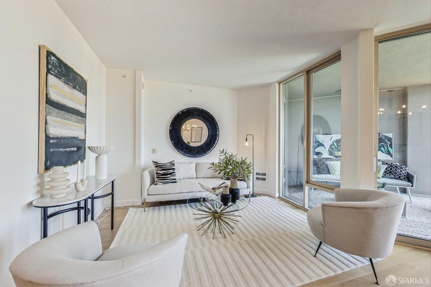 88 King Street # 711