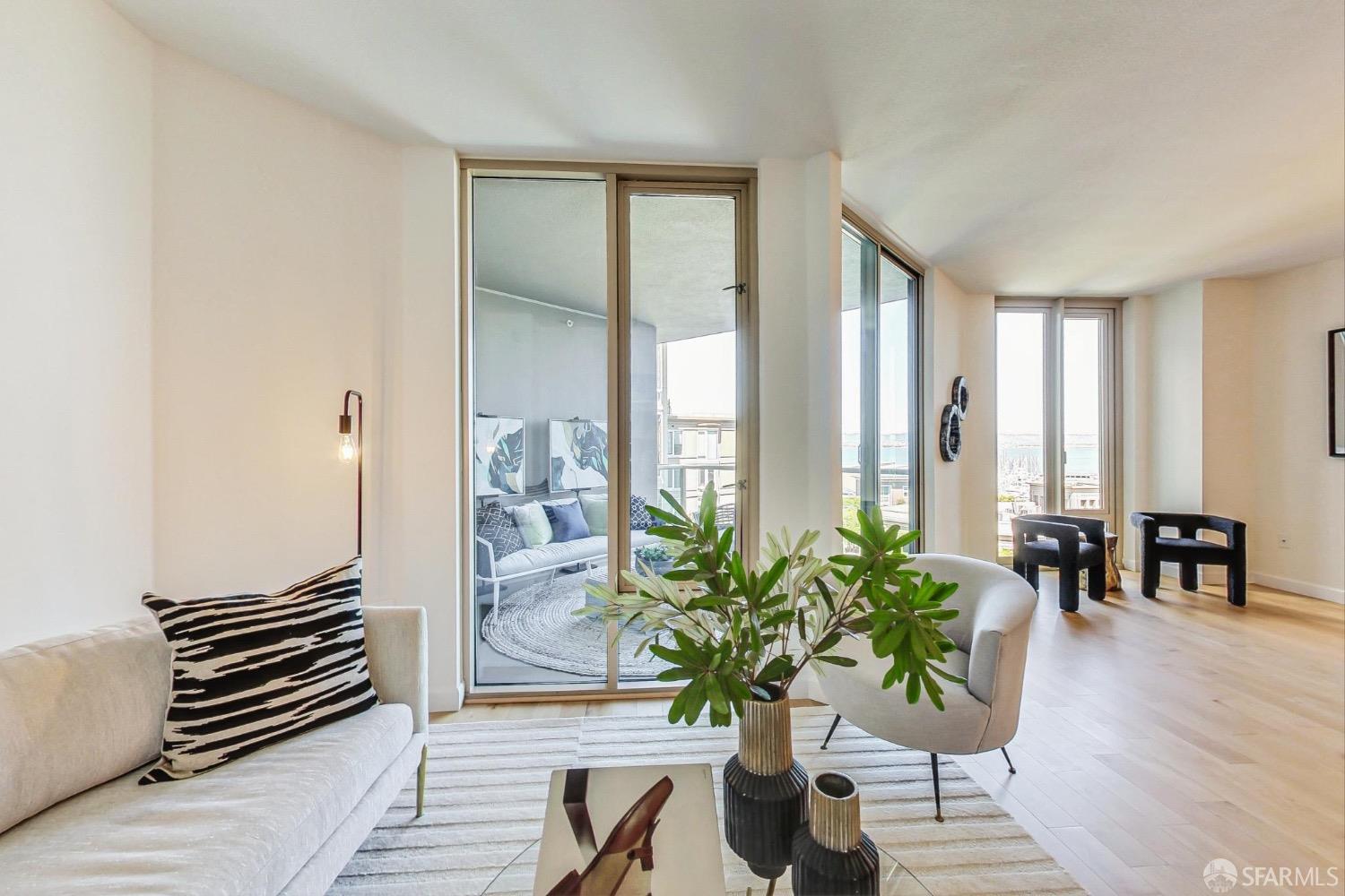 88 King Street # 711