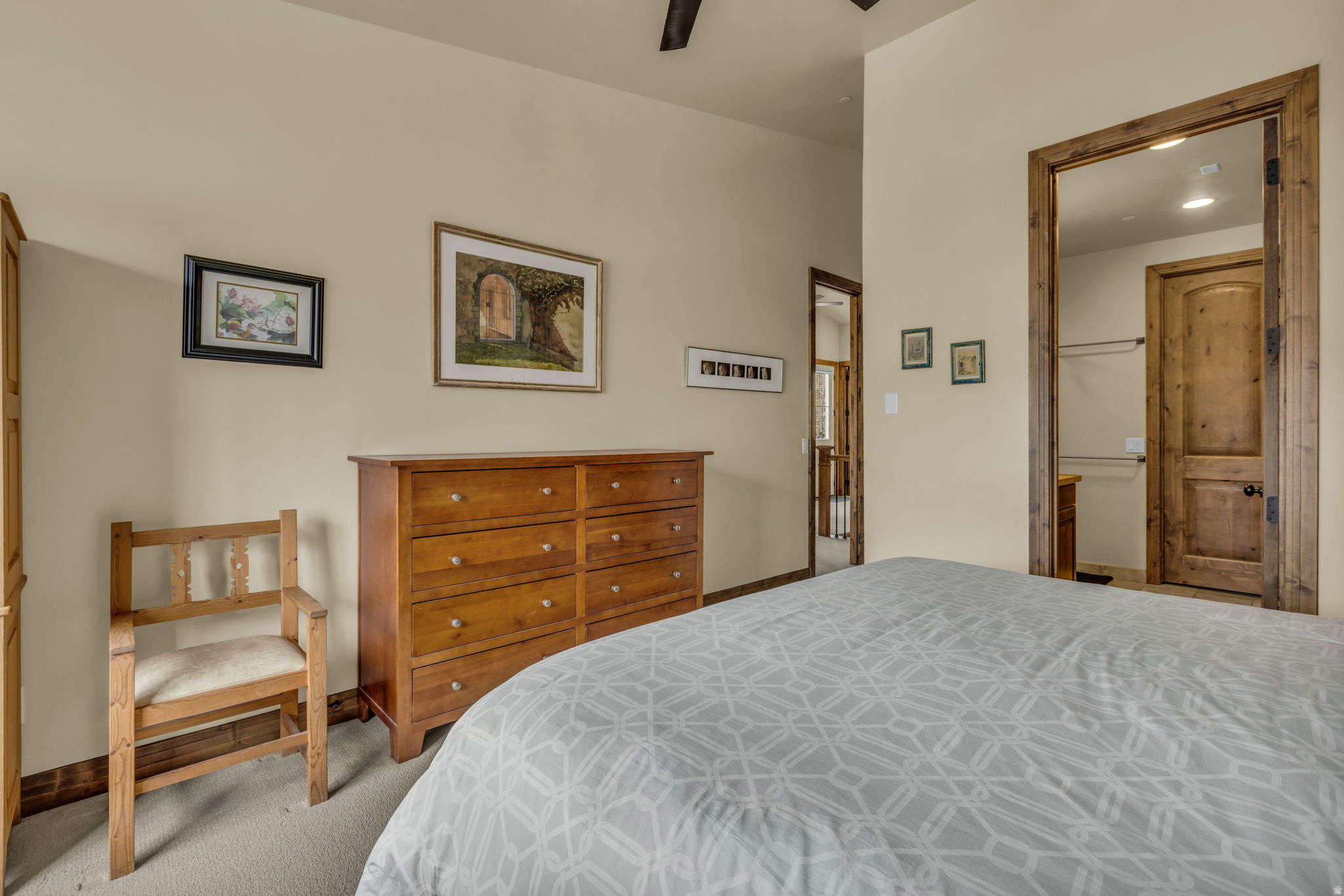 3137 W LOWER SADDLEBACK RD