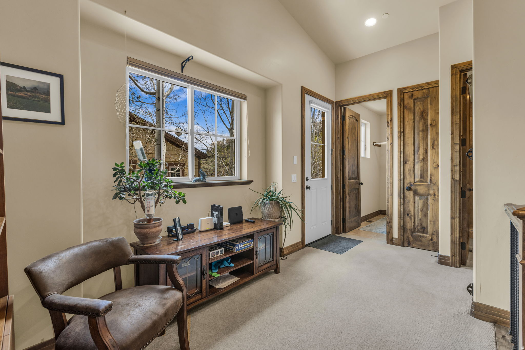 3137 W LOWER SADDLEBACK RD