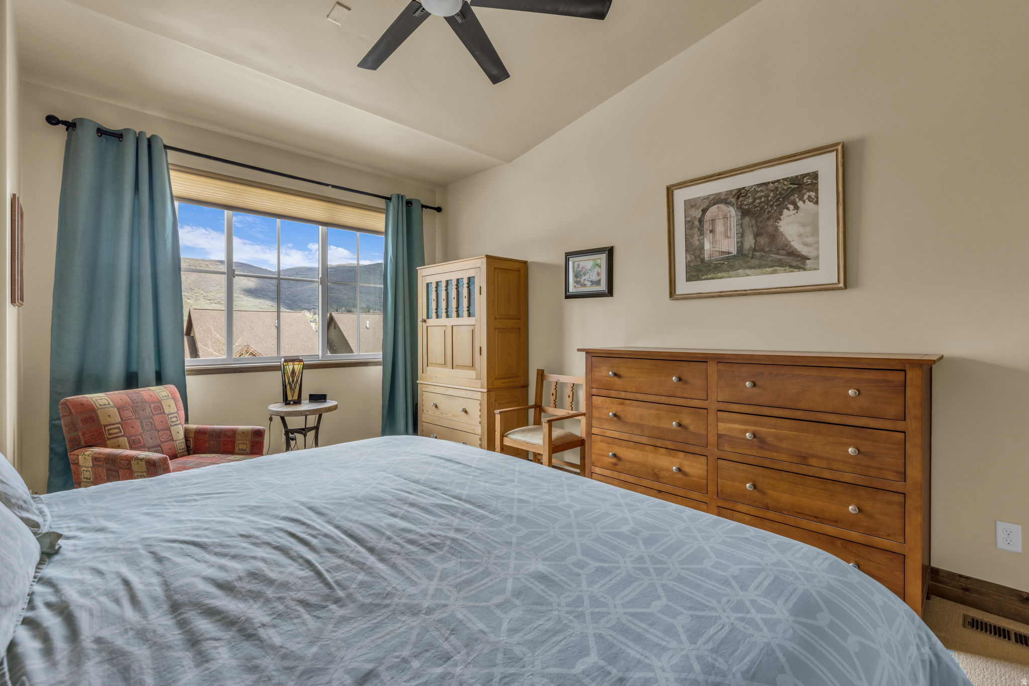 3137 W LOWER SADDLEBACK RD