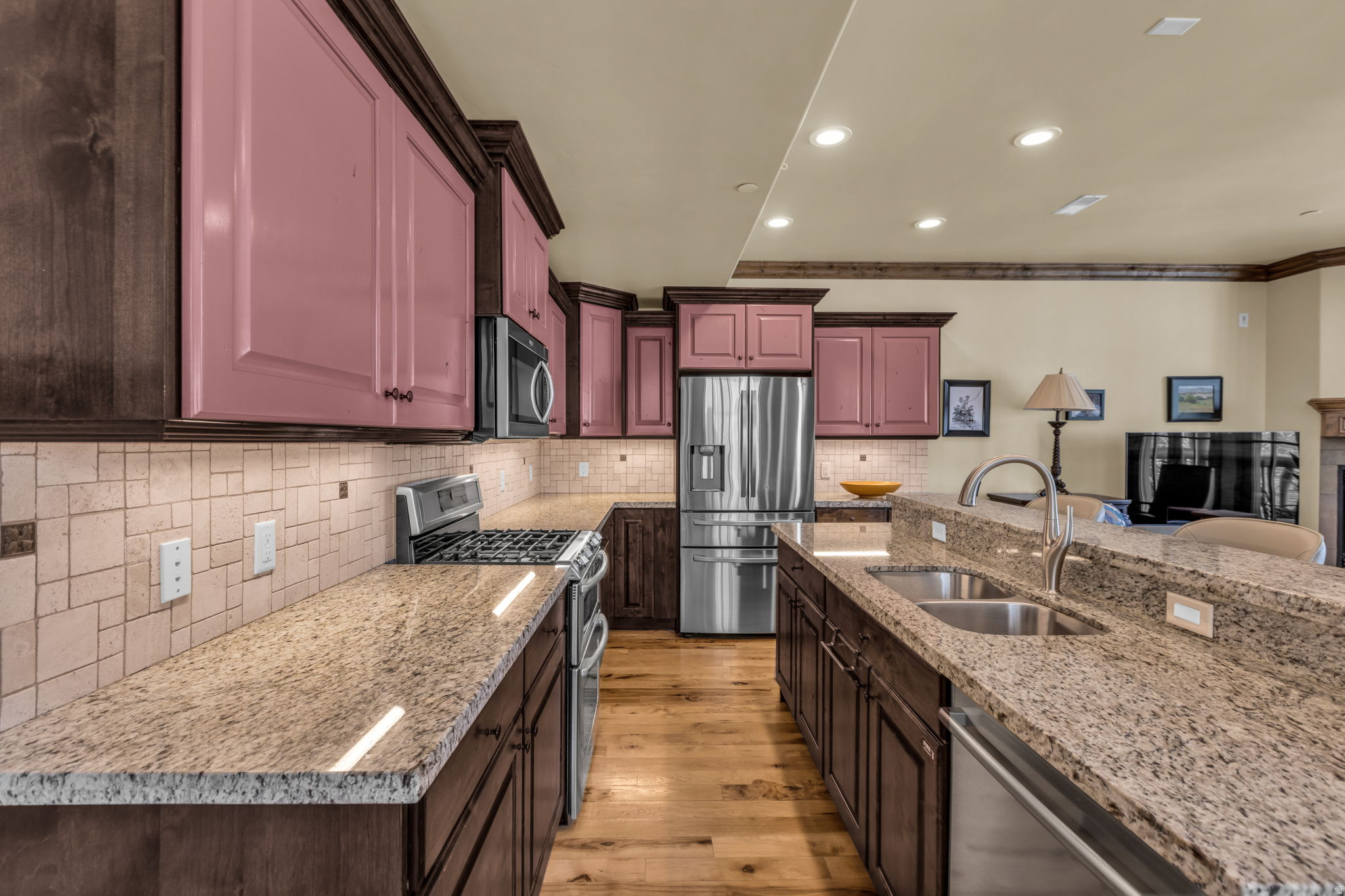 3137 W LOWER SADDLEBACK RD