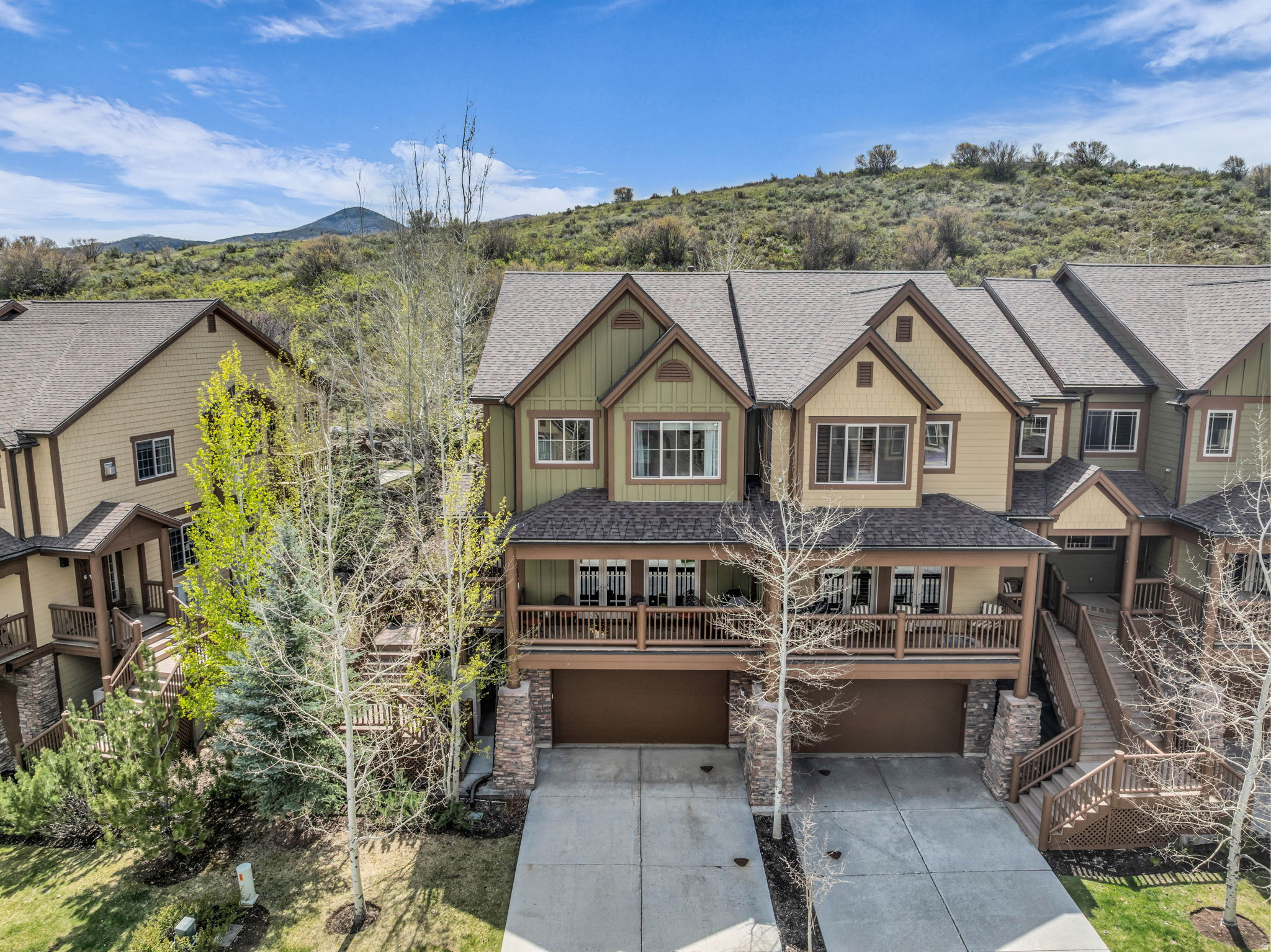 3137 W LOWER SADDLEBACK RD