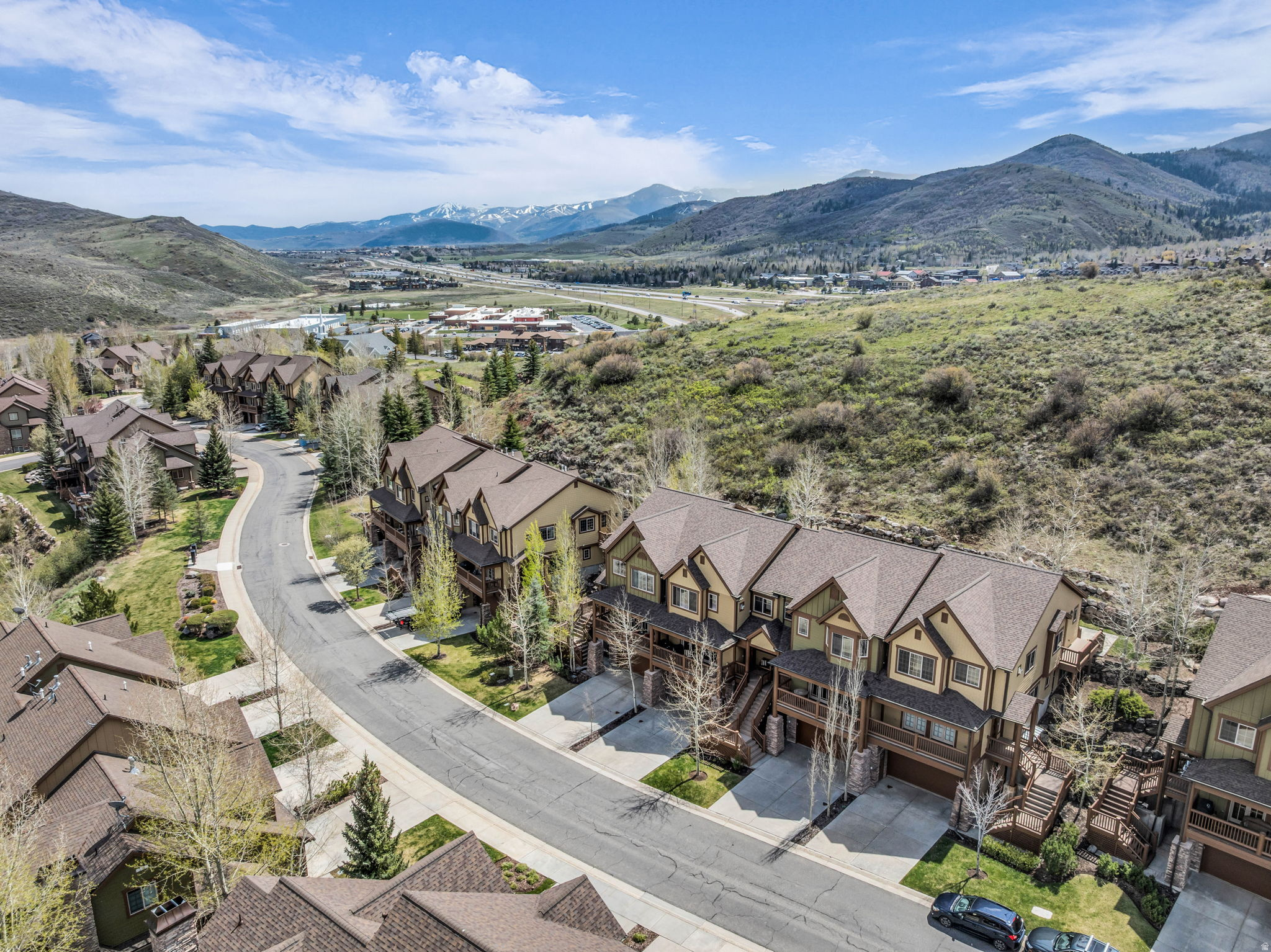 3137 W LOWER SADDLEBACK RD