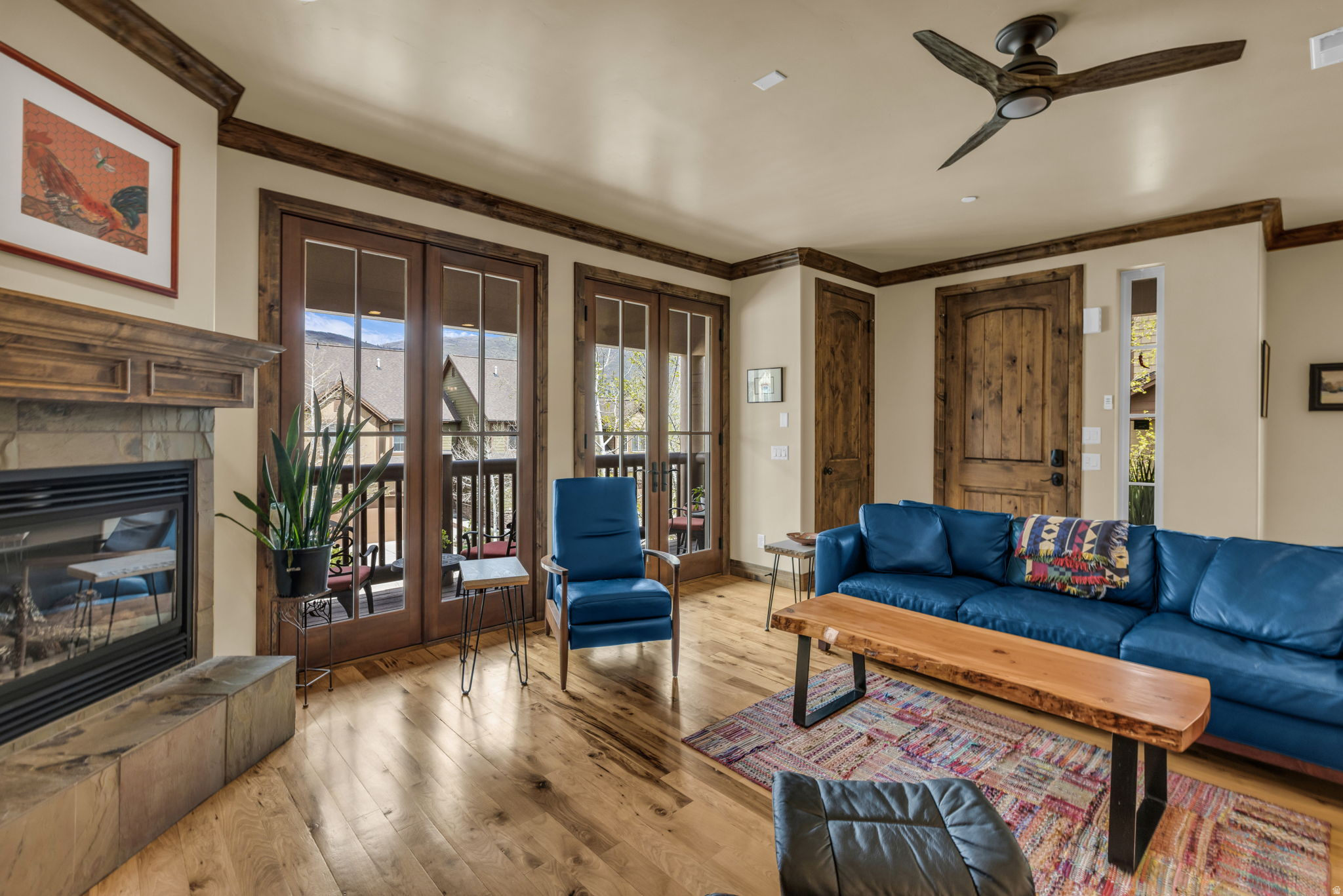 3137 W LOWER SADDLEBACK RD