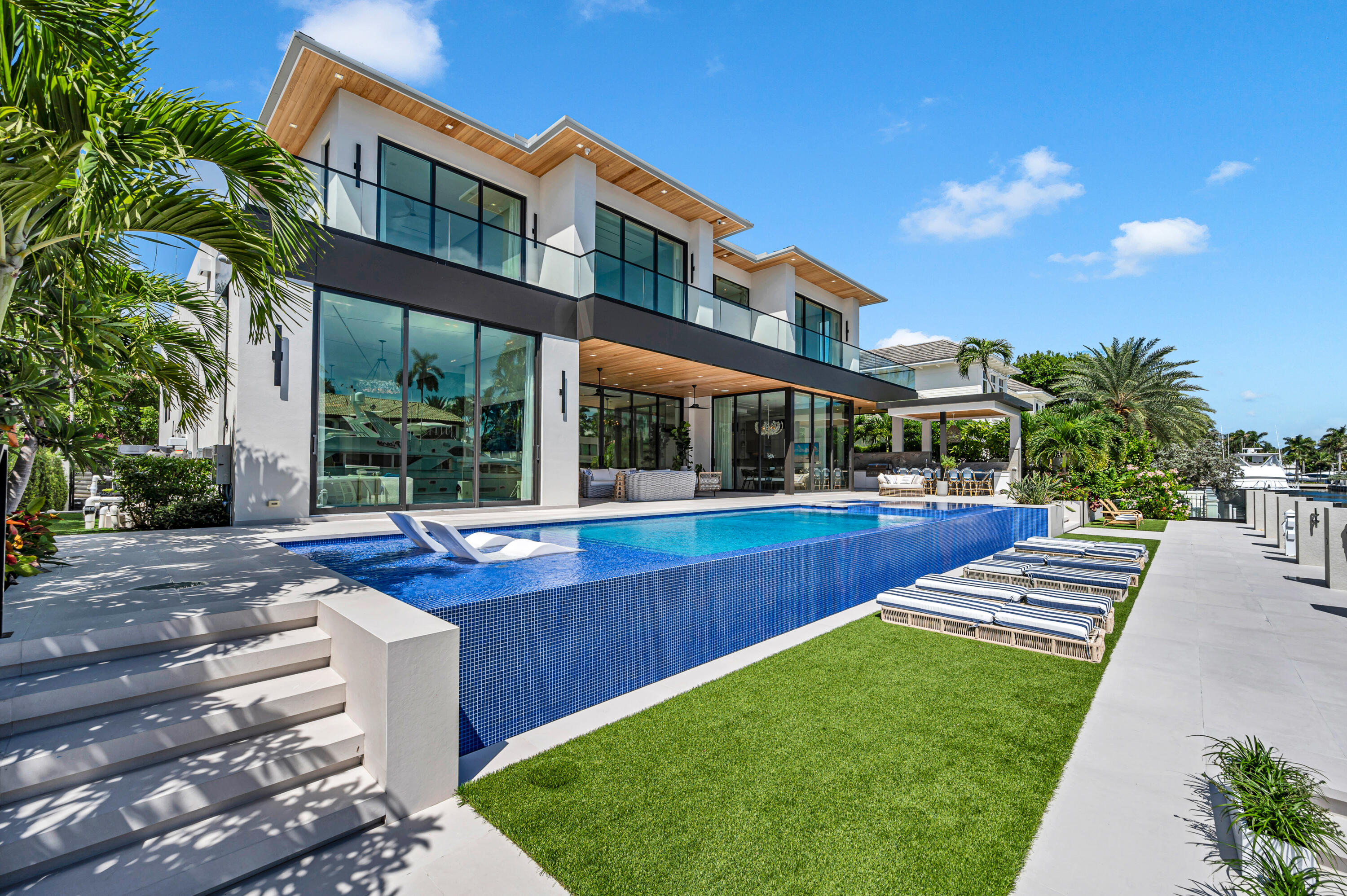 408 Coral Way