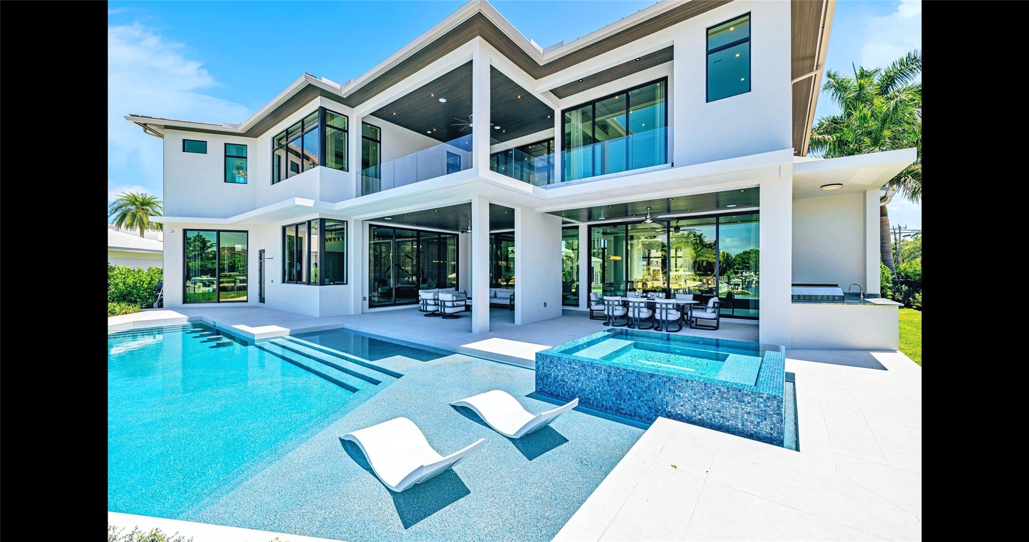 51 Isla Bahia Dr