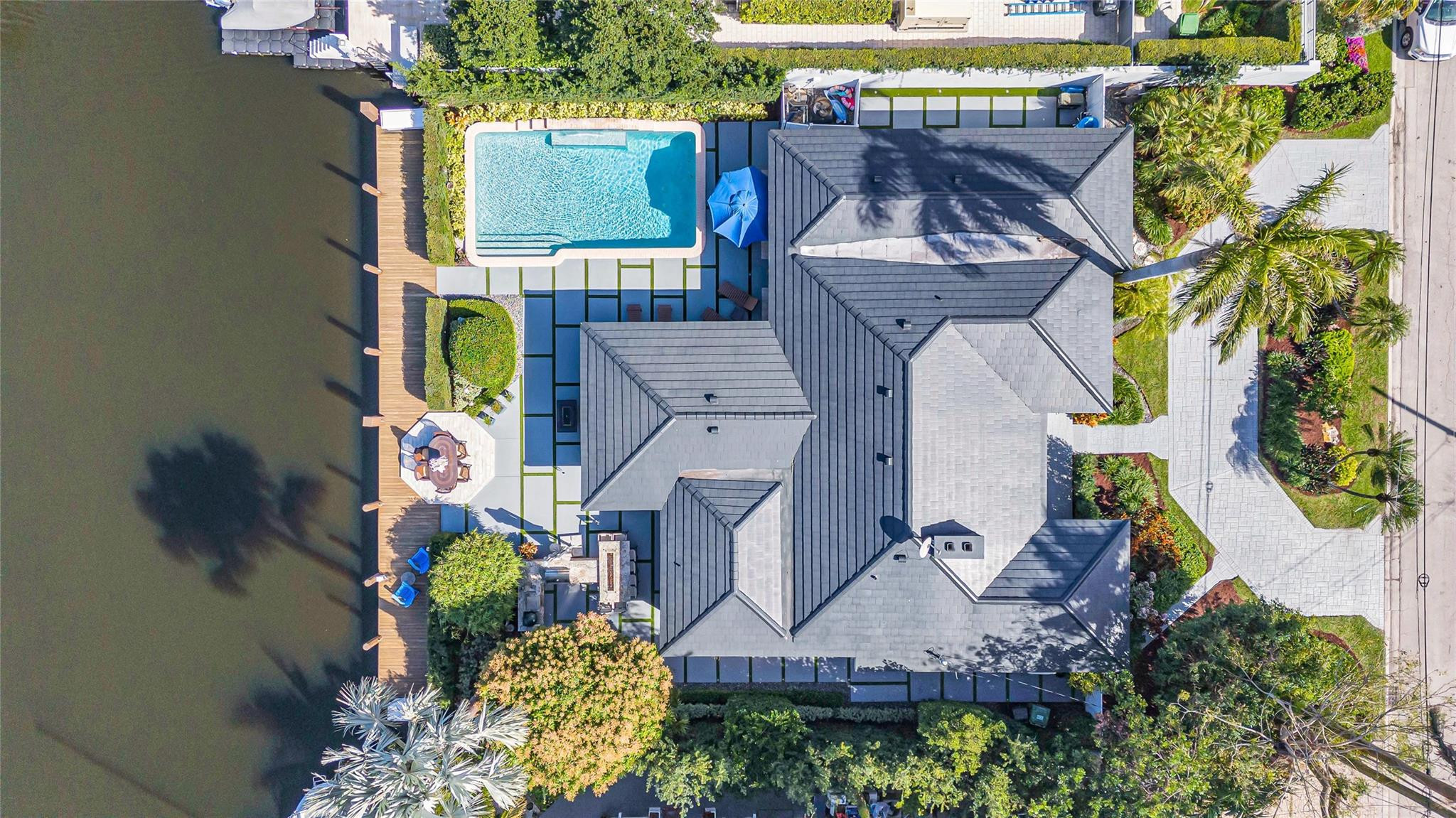 2319 CASTILLA ISLE