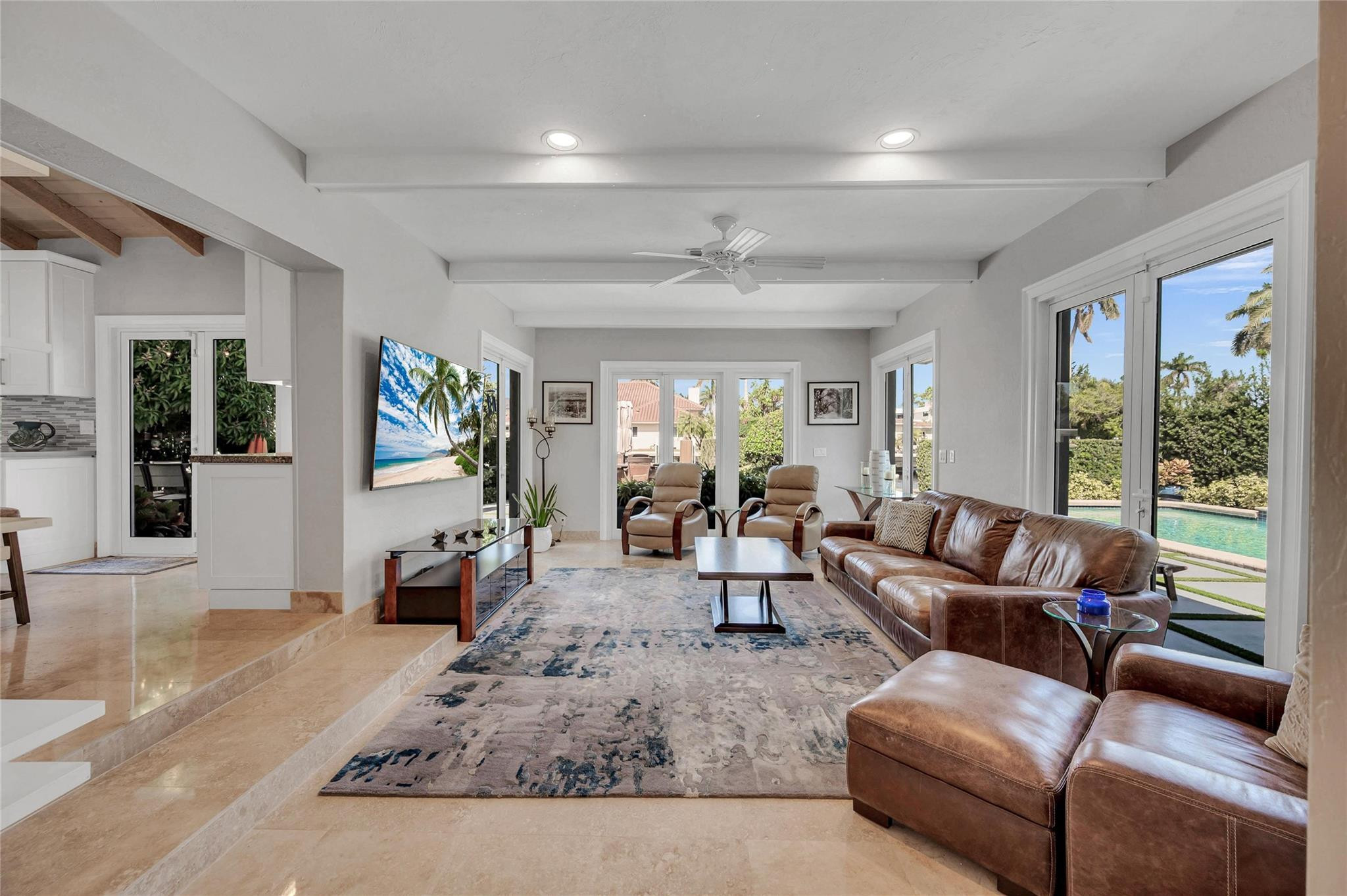 2319 CASTILLA ISLE