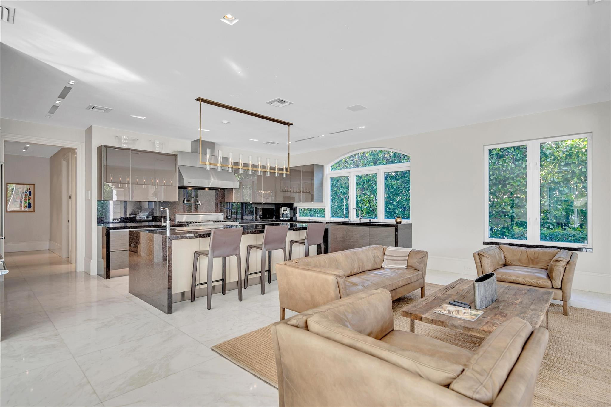 38 Isla Bahia Dr