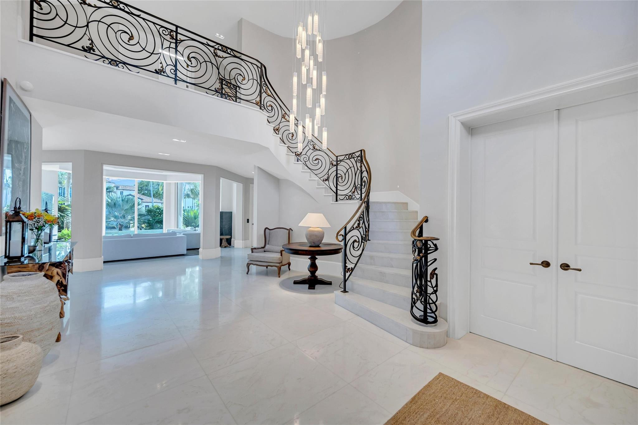 38 Isla Bahia Dr