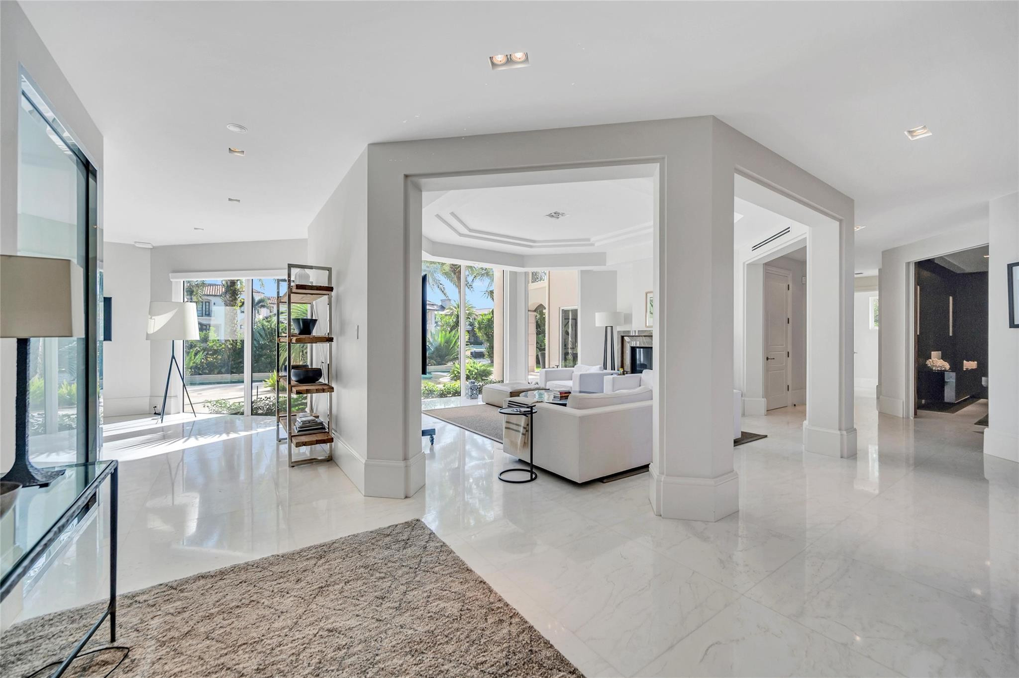 38 Isla Bahia Dr