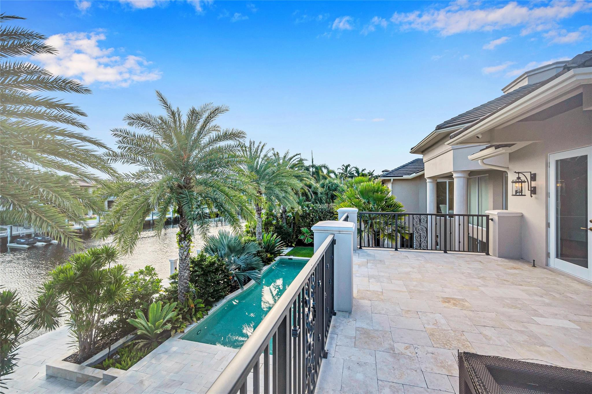 38 Isla Bahia Dr