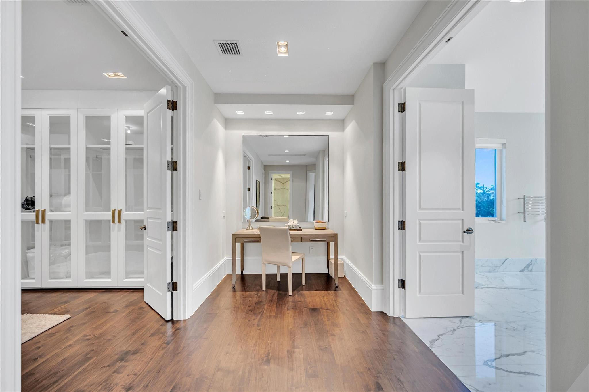 38 Isla Bahia Dr
