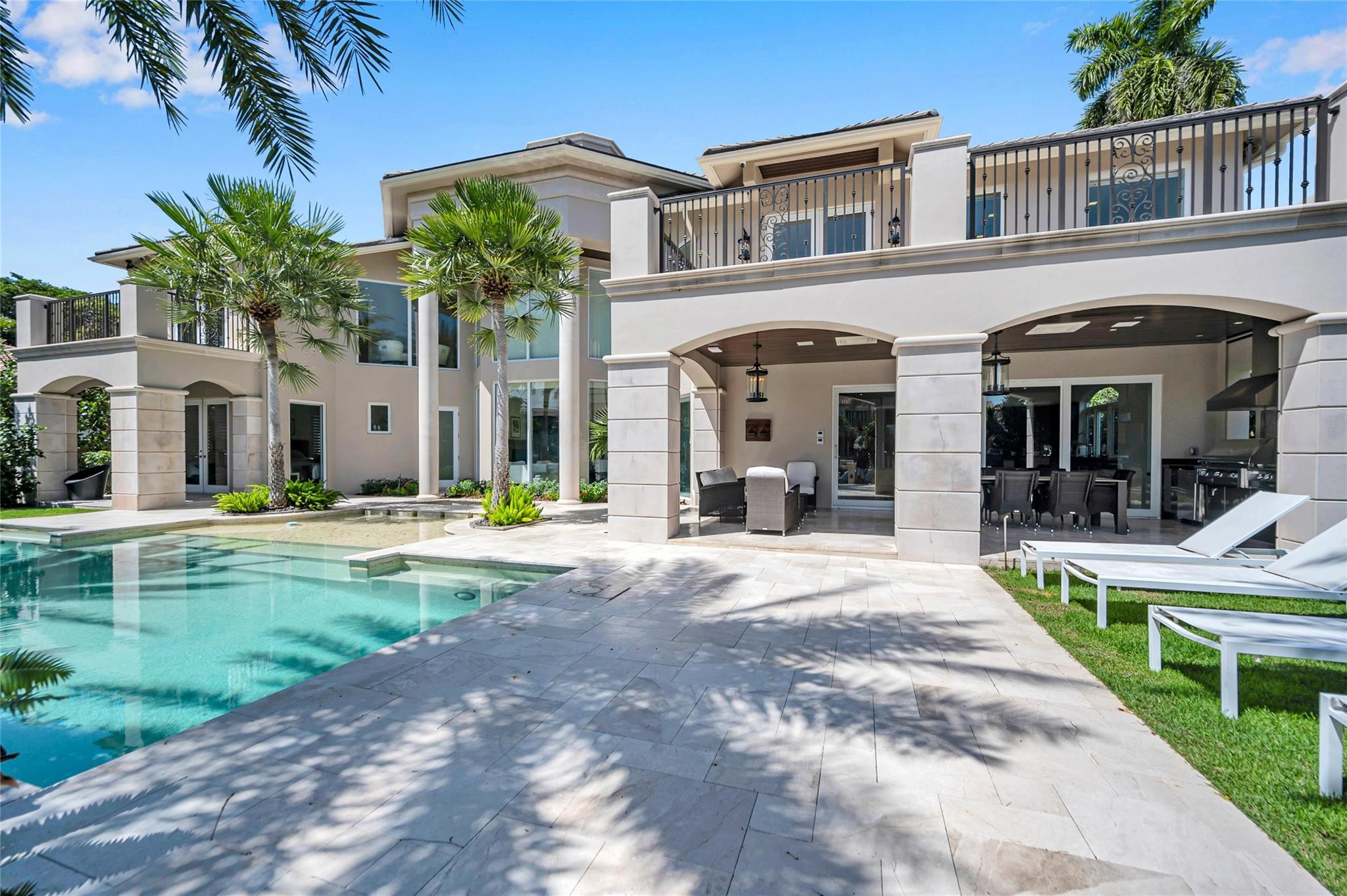 38 Isla Bahia Dr