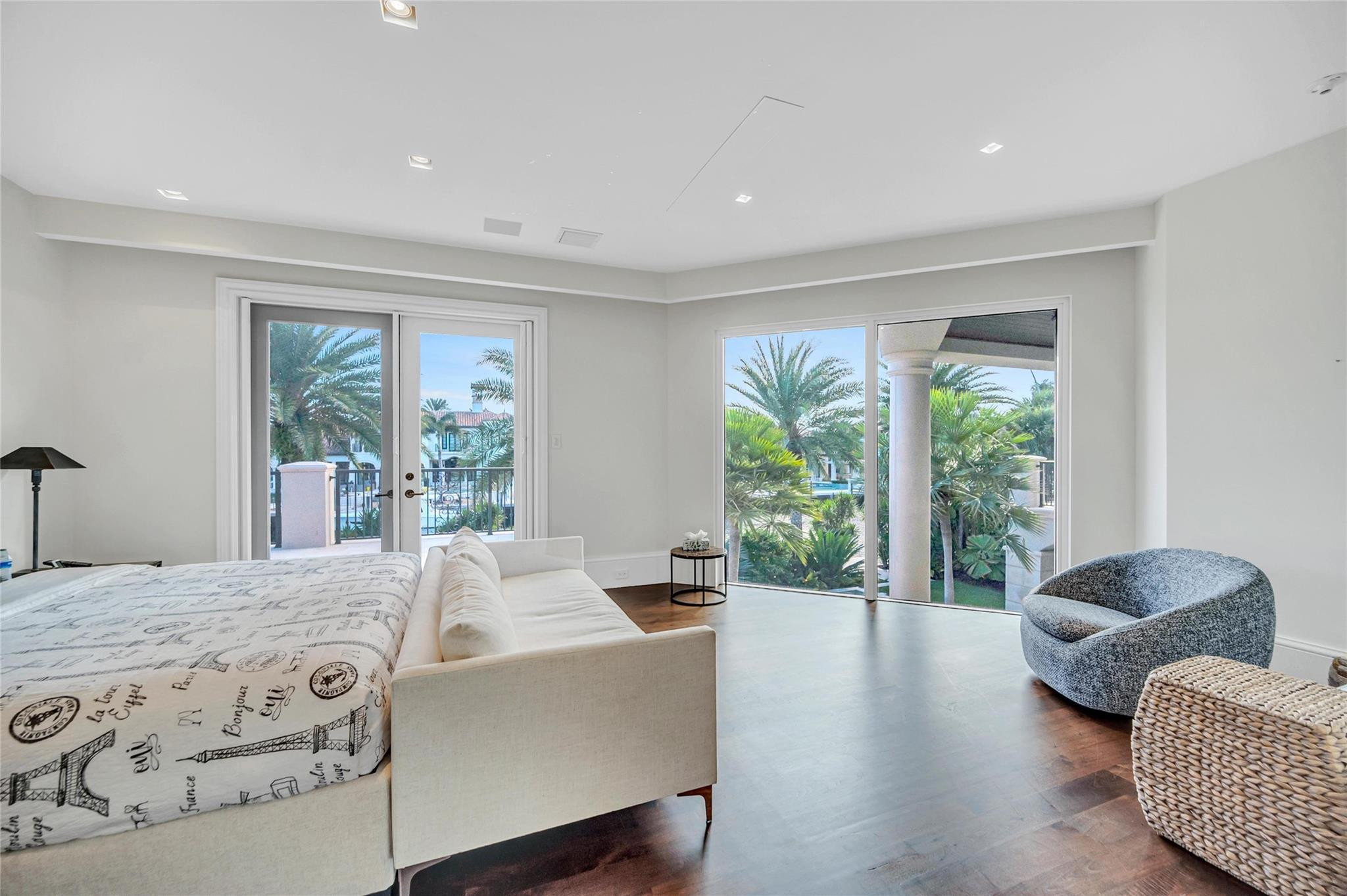 38 Isla Bahia Dr