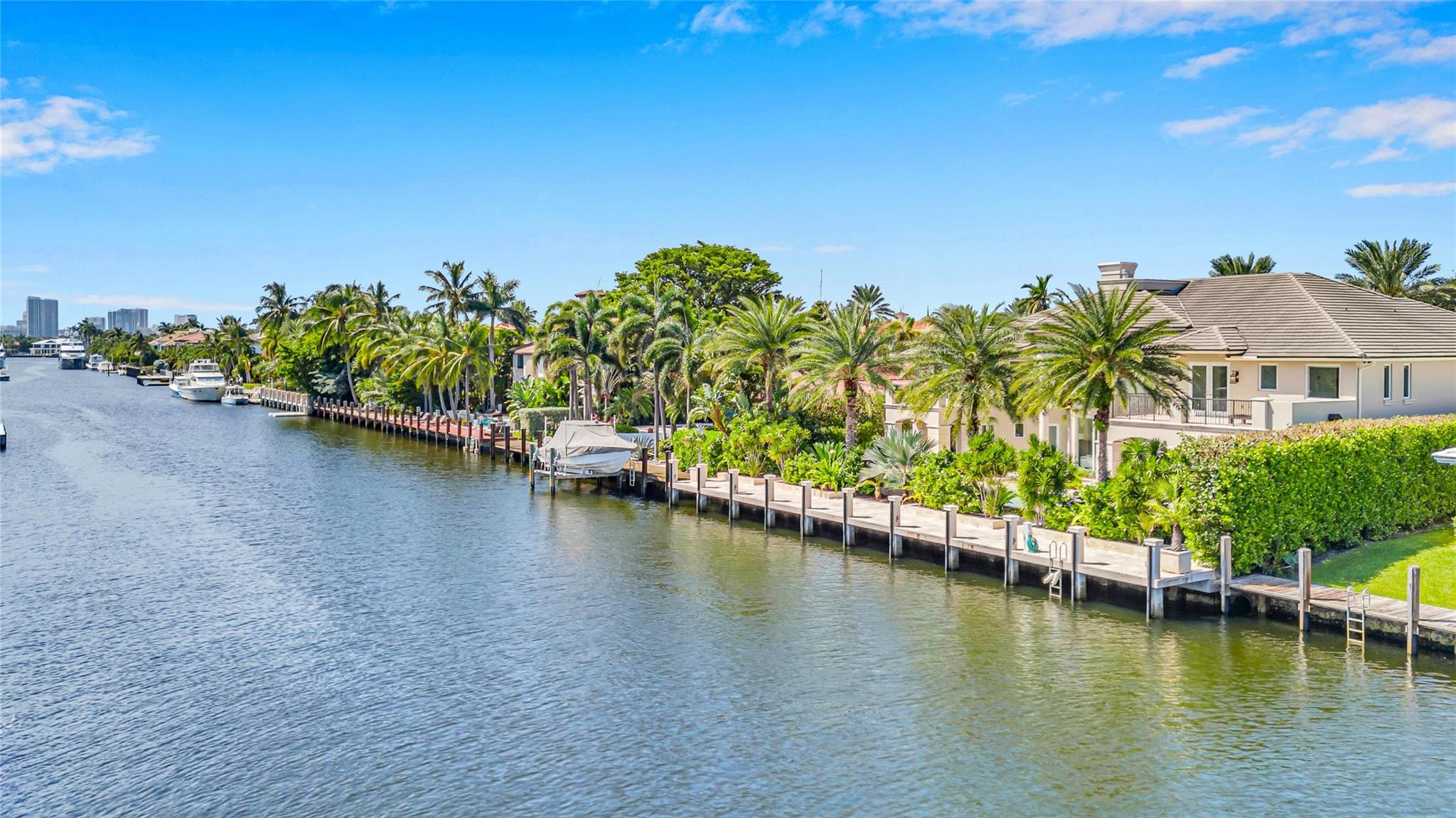 38 Isla Bahia Dr